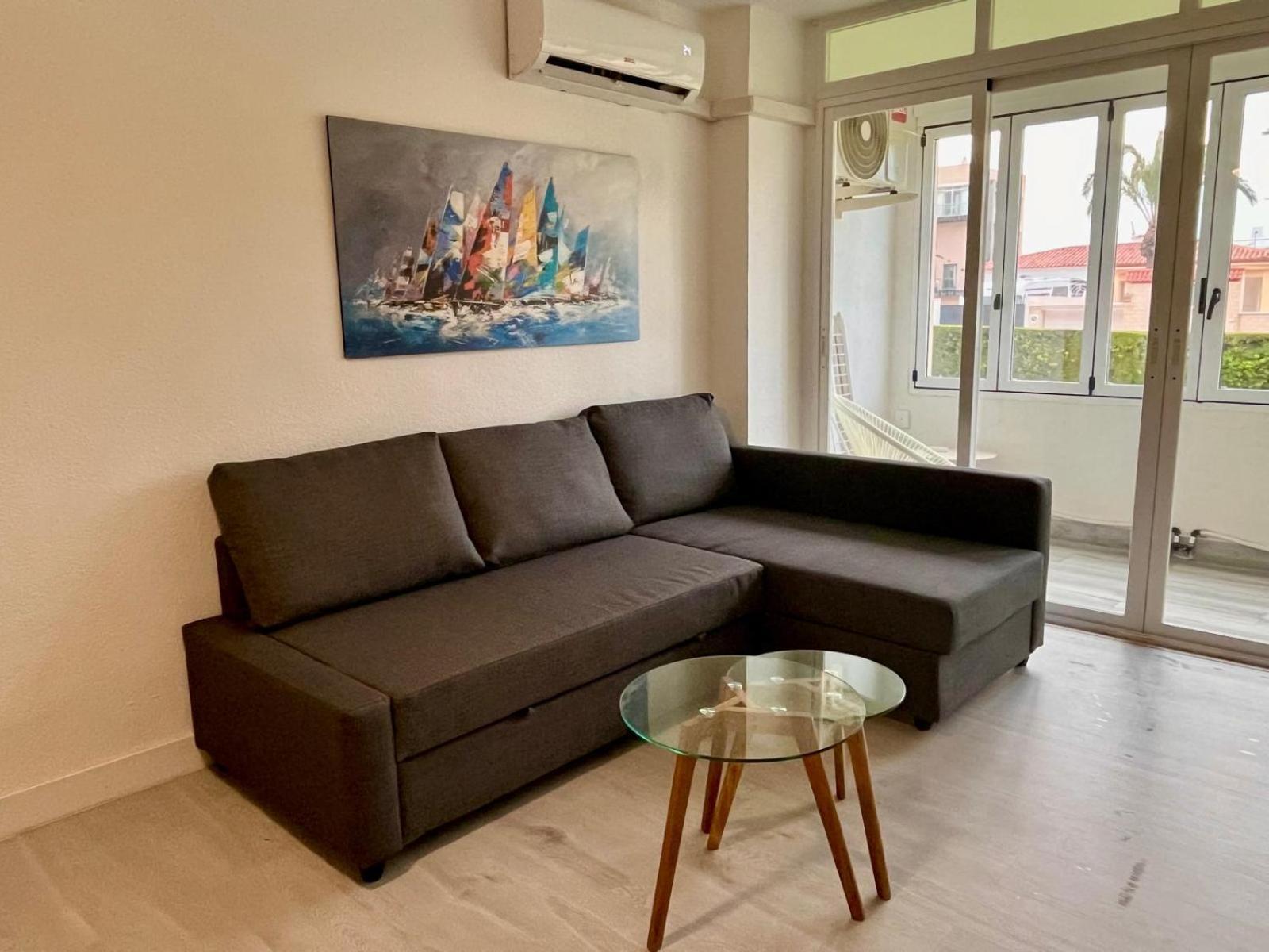 Sea View Apartment Beach Front Punta Prima Торевиеха Екстериор снимка